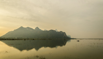 公积金缴纳基数和工资有关系吗