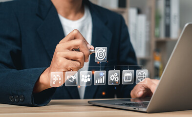 五菱之光离合器踩着重怎么办