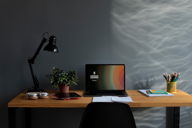 沉木放在鱼缸里水发黄怎么办